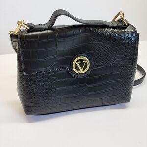 Vera new York purse 9x7 black 2 strap options new without tags perfect conditio